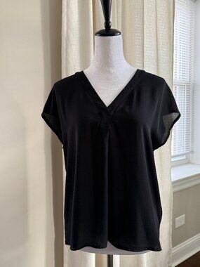 Ann Taylor Black V Neck Blouse Petite Large MP Short Sleeve Work Office Top